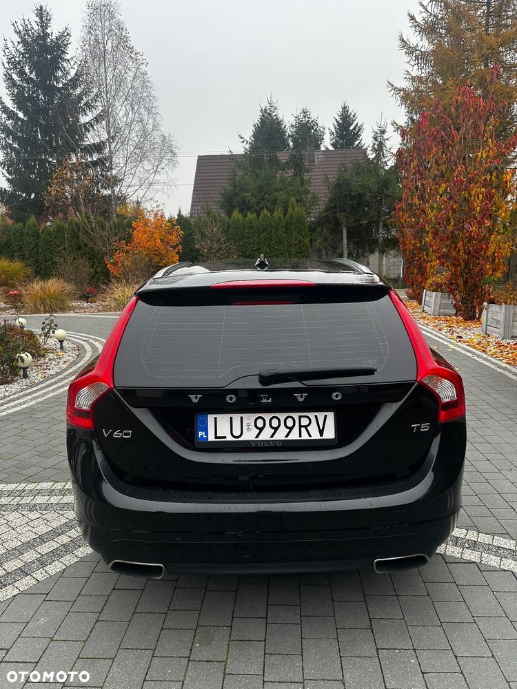 Volvo V60 T5 Drive-E Momentum - 6