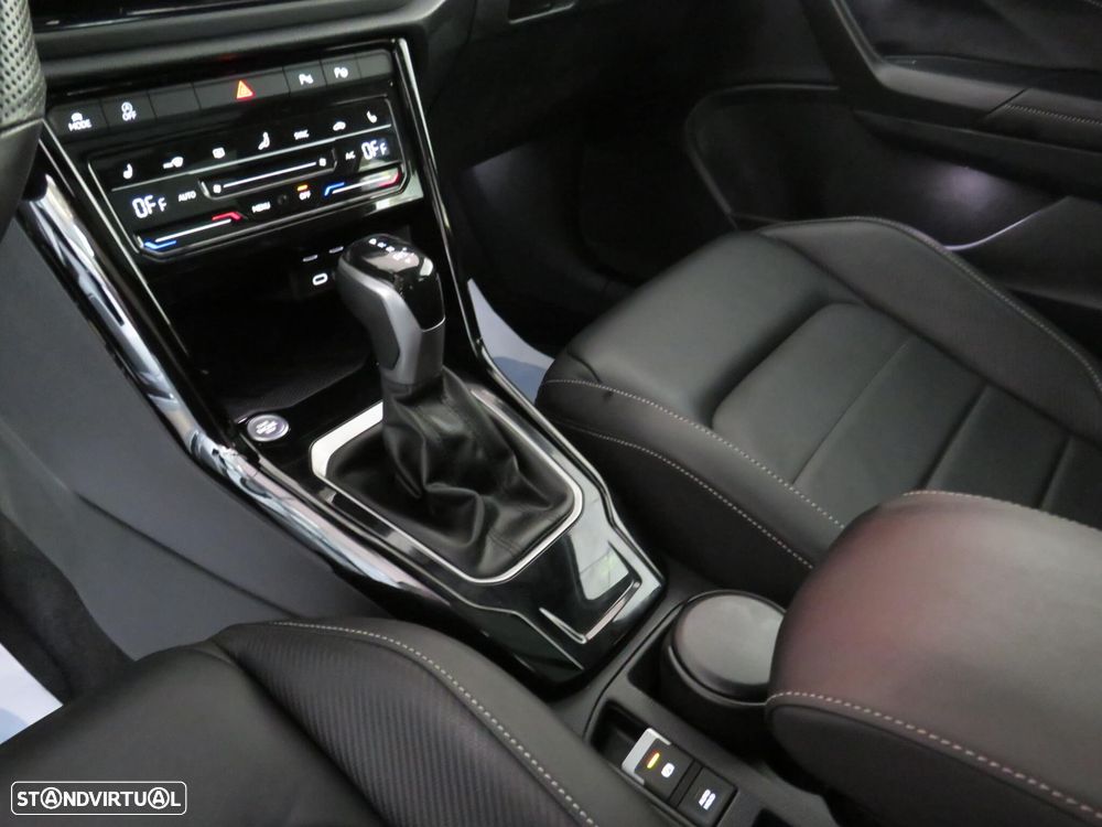 VW T-Roc 1.5 TSI R-Line DSG - 12