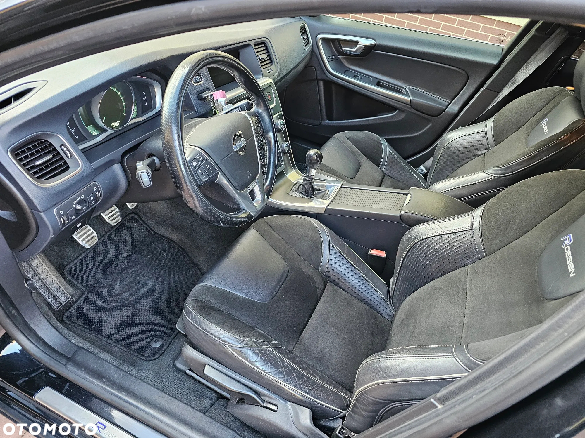 Volvo S60 T3 R-Design Summum - 10