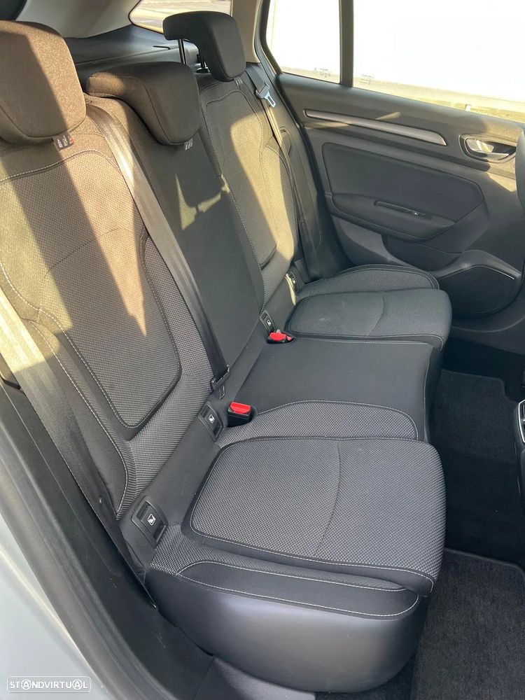 Renault Mégane Sport Tourer 1.5 Blue dCi Equilibre - 13