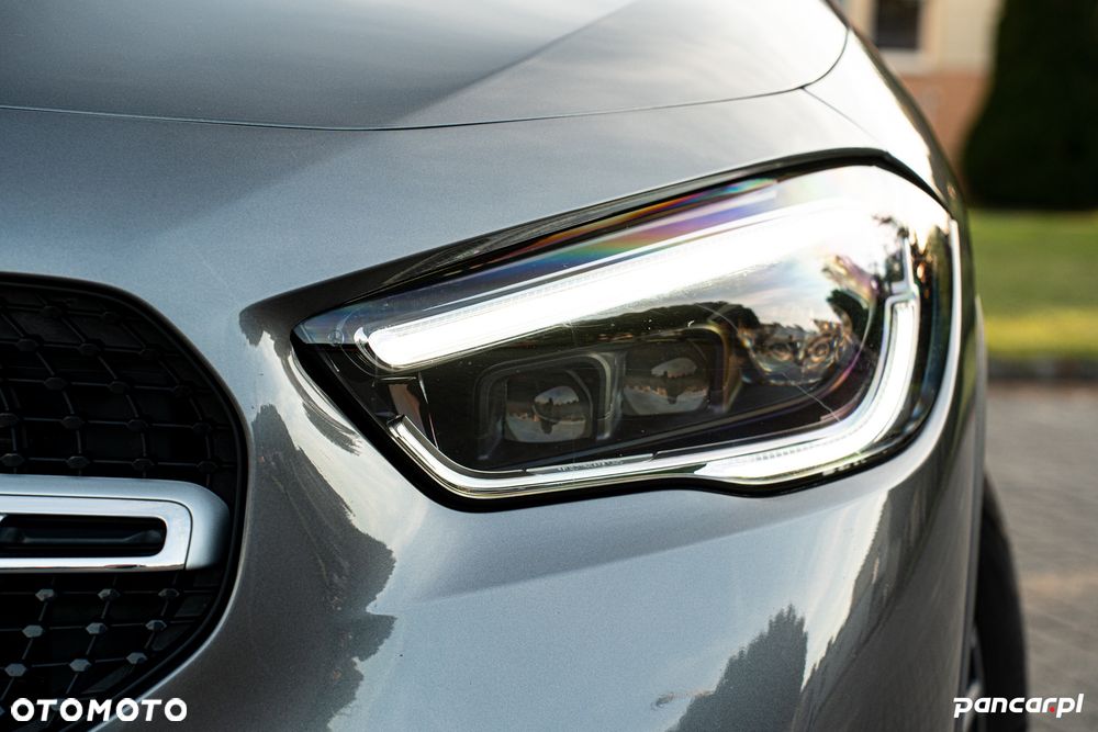 Mercedes-Benz GLA 250e Progressive - 4