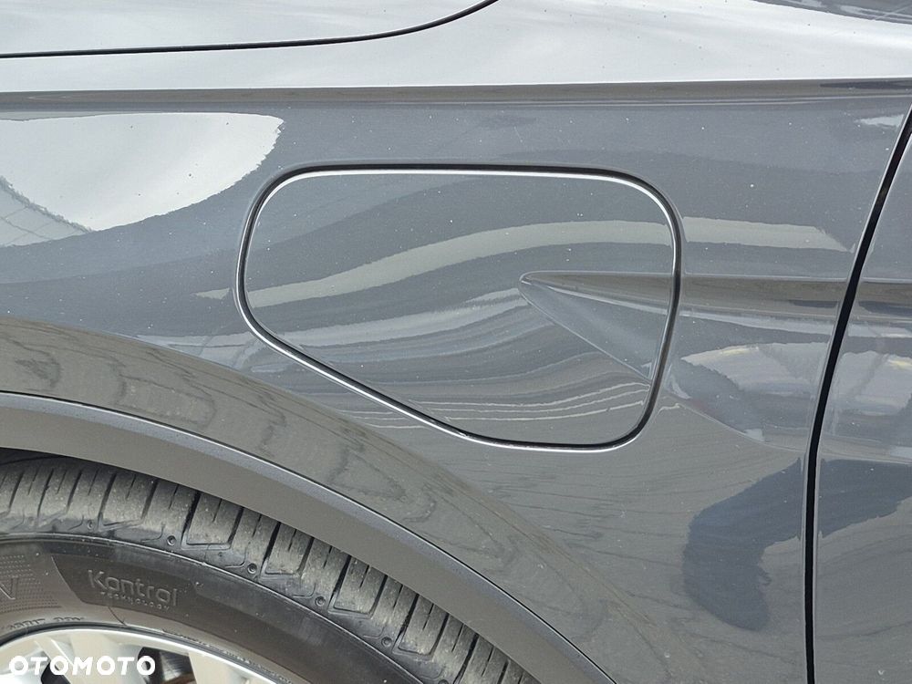 Volkswagen Tiguan - 9