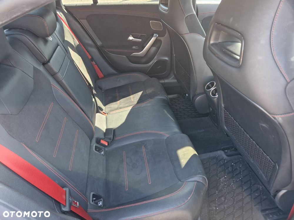 Mercedes-Benz CLA AMG 45 S 4-Matic+ 8G-DCT - 19