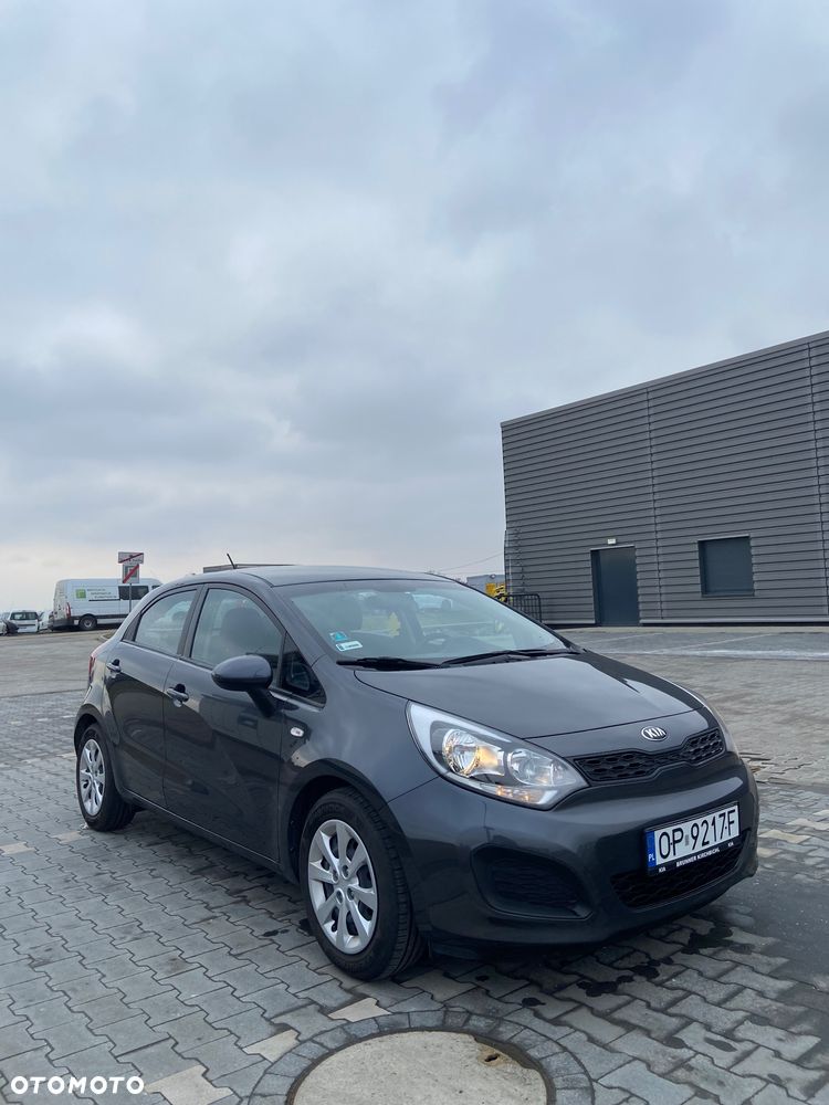Kia Rio 1.4 EX - 1
