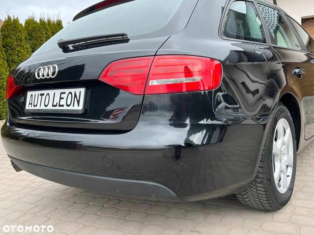 Audi A4 Avant - 10