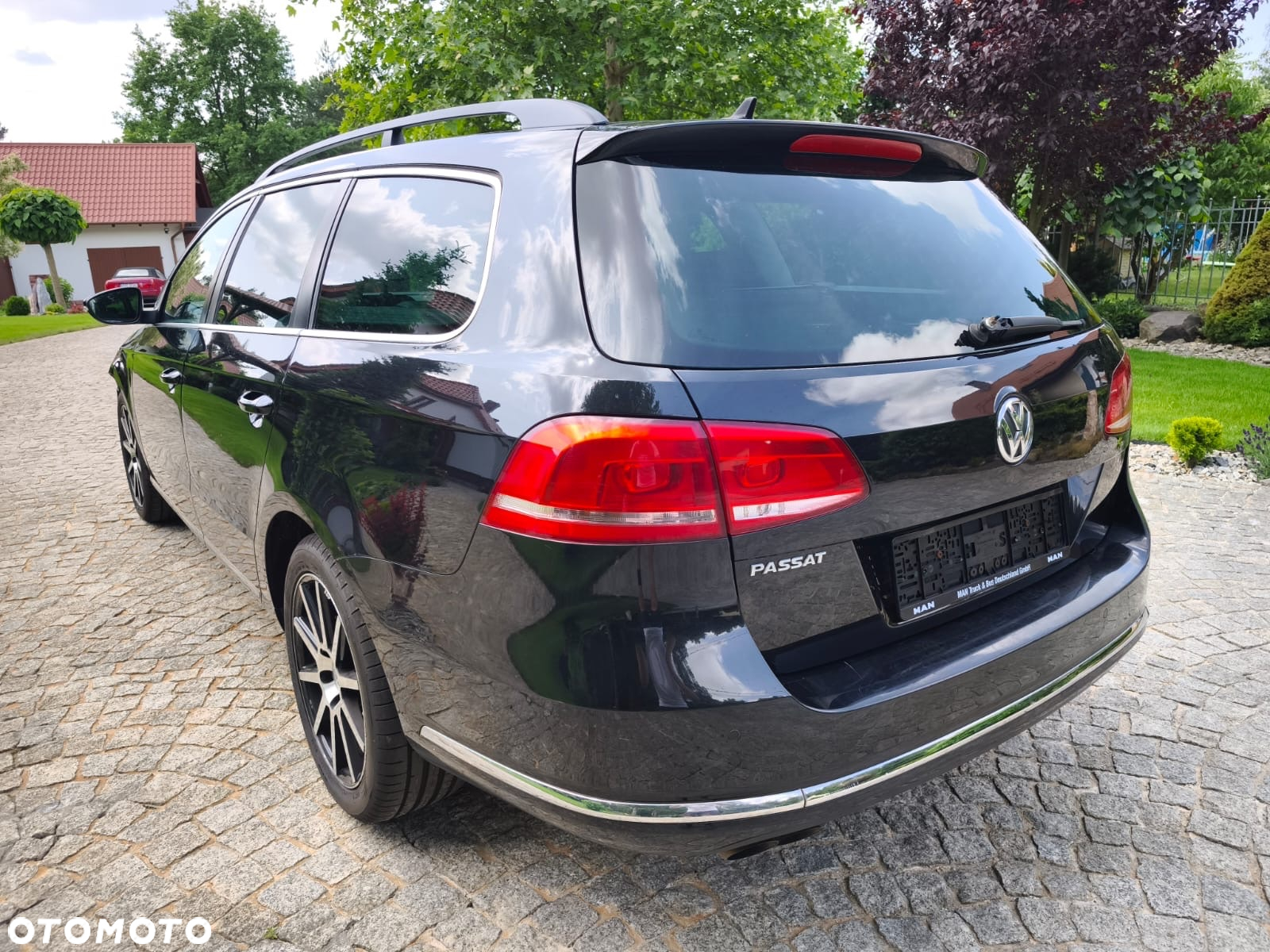 Volkswagen Passat Variant 2.0 Blue TDI SCR Comfortline - 12