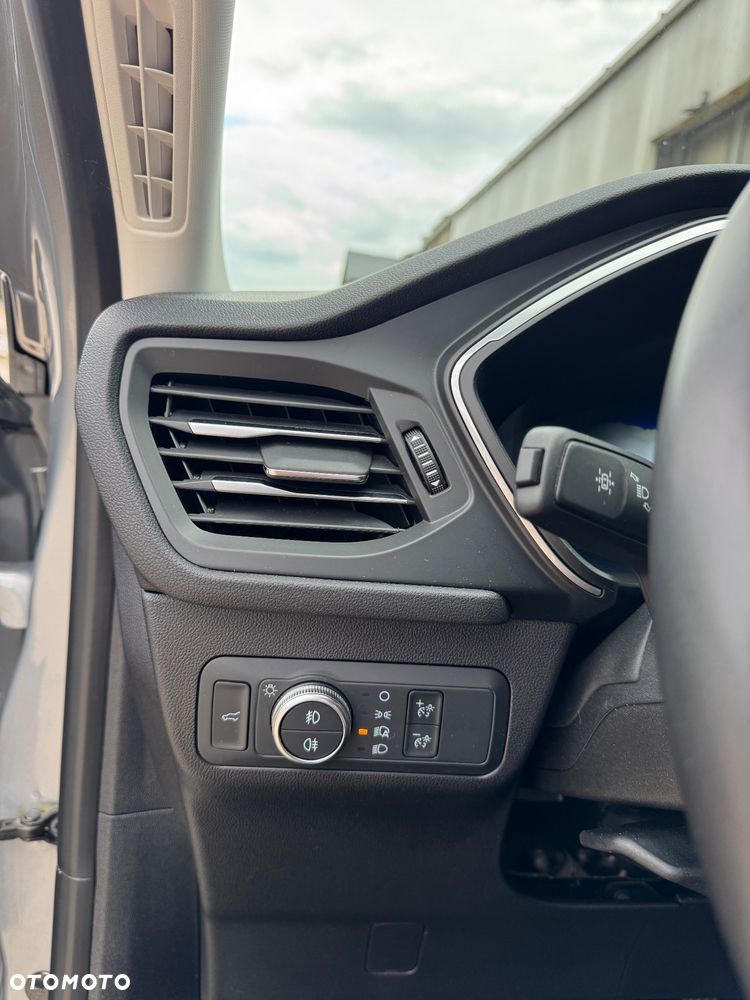 Ford Kuga 2.0 EcoBlue AWD Titanium X - 23