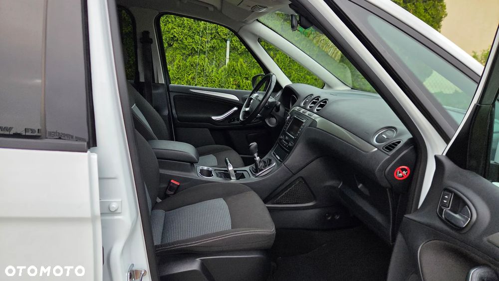 Ford Galaxy 2.0 TDCi Titanium - 28