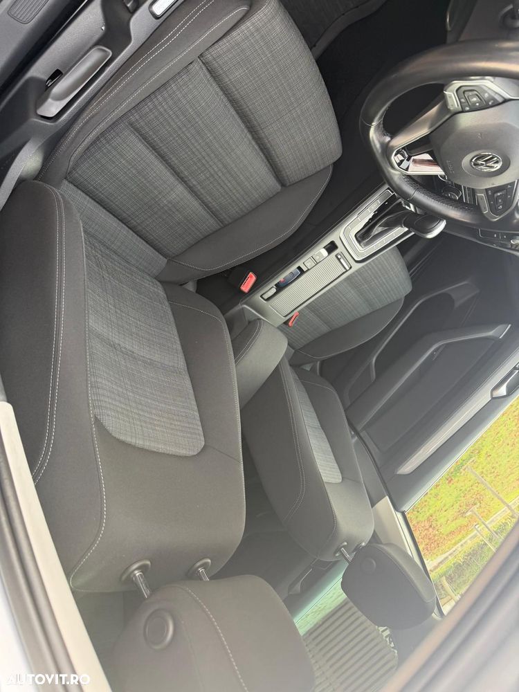 Volkswagen Passat Variant 2.0 TDI DSG Comfortline - 22