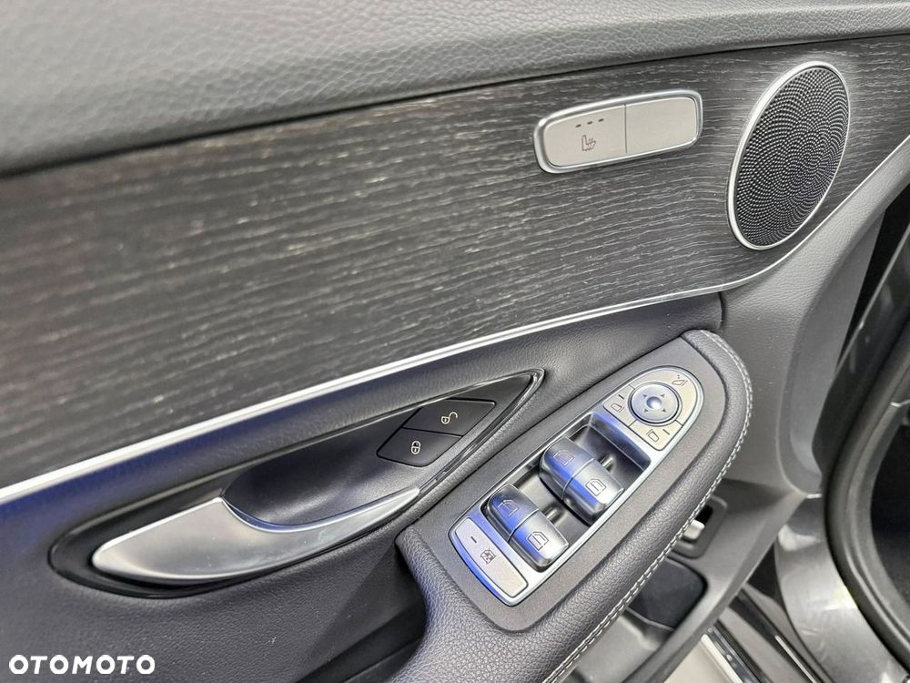Mercedes-Benz Klasa C 300 de 9G-TRONIC Exclusive - 21