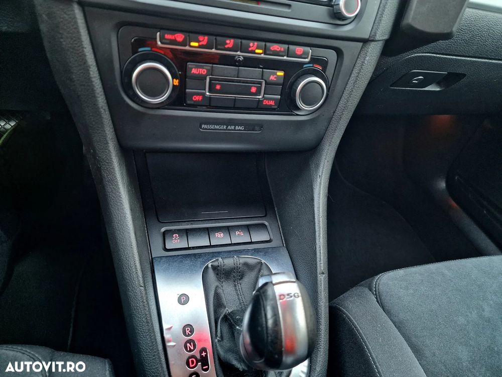 Volkswagen Golf - 19