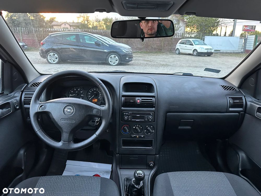 Opel Astra - 14