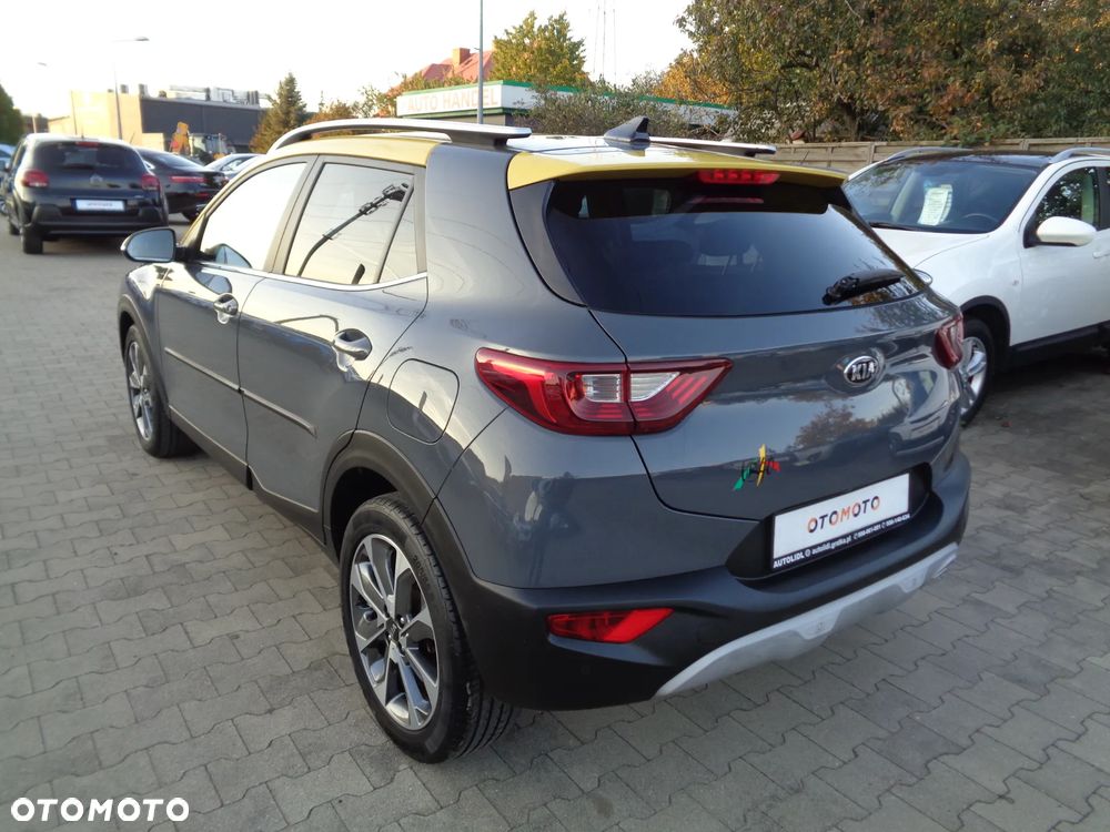 Kia Stonic - 4