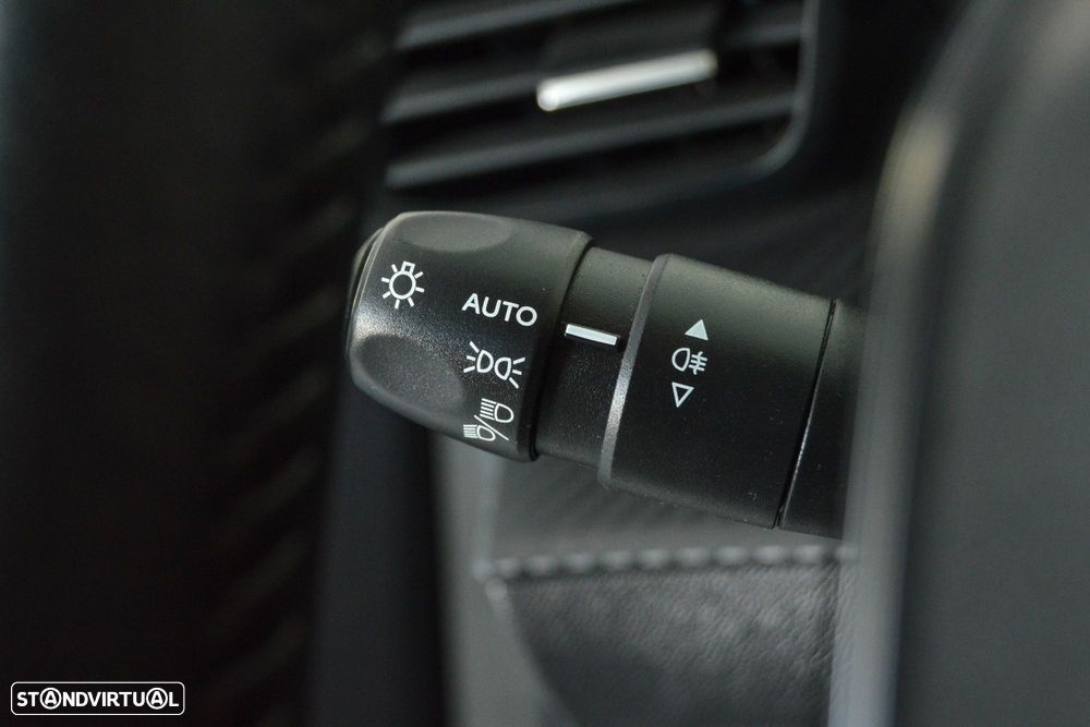 Peugeot 208 1.2 PureTech Active Pack - 30