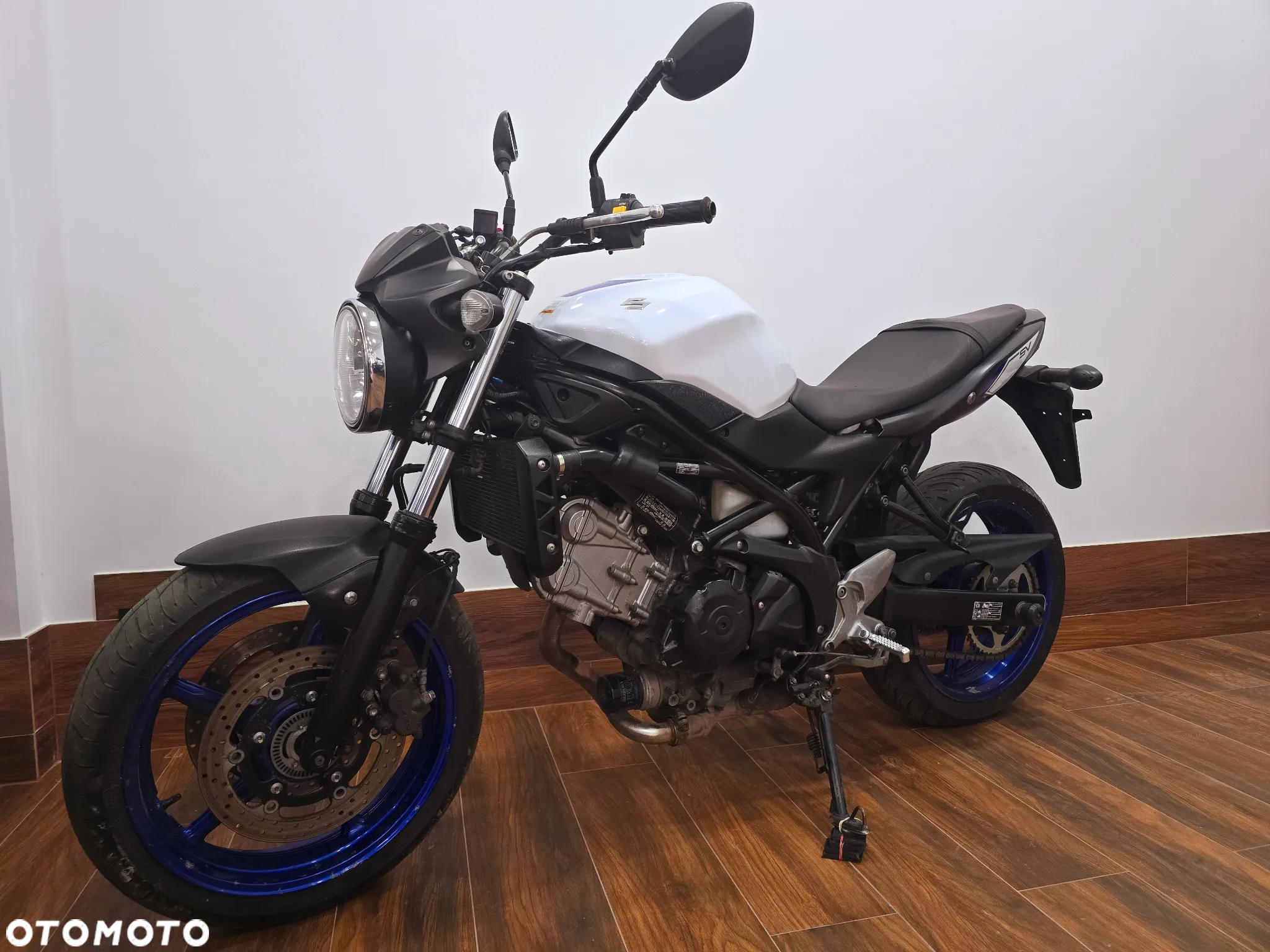 Suzuki SV - 17
