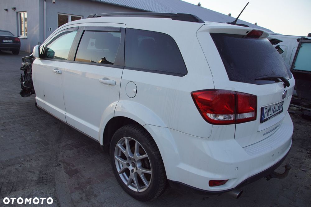 KLAPA FIAT FREEMONT JOURNEY - 4