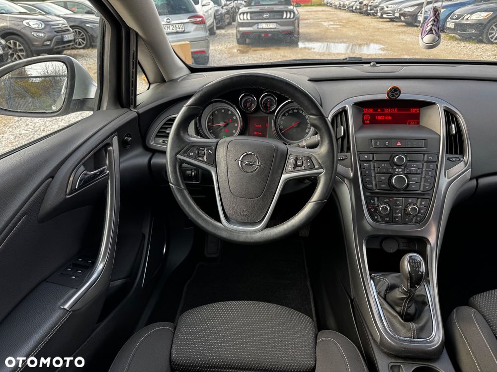 Opel Astra 1.4 Turbo Cosmo - 33