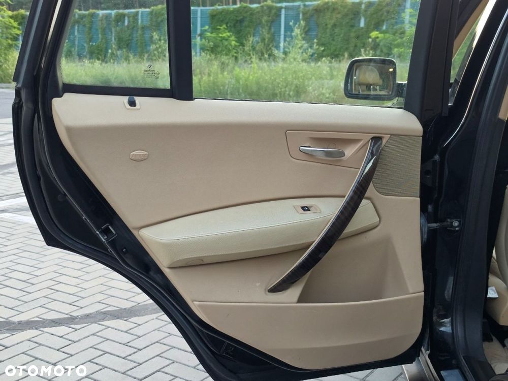 BMW X3 - 25