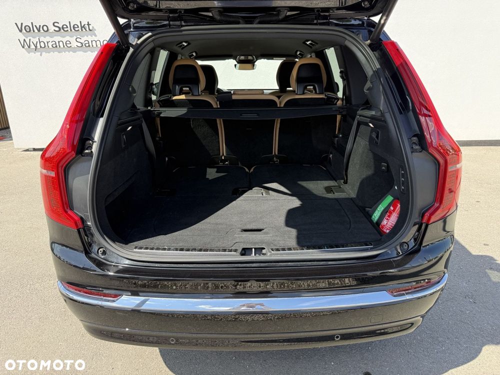 Volvo XC 90 - 8