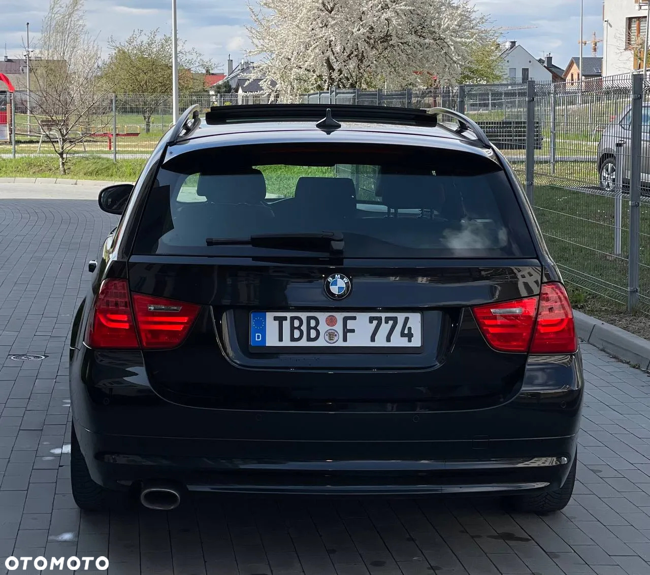BMW Seria 3 320d DPF Touring - 8