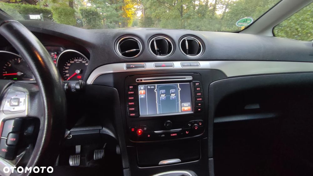 Ford Galaxy 2.0 TDCi Ghia - 17