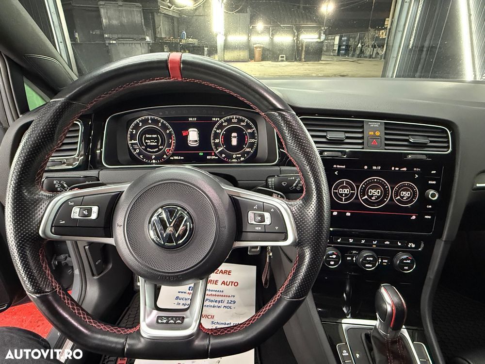 Volkswagen Golf - 14