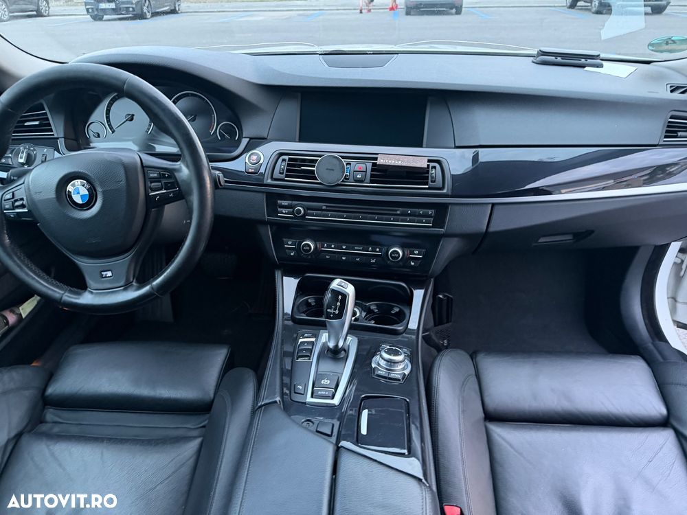 BMW Seria 5 520d xDrive - 9