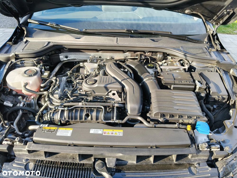 Volkswagen Golf 1.5 eTSI mHEV Life DSG - 11