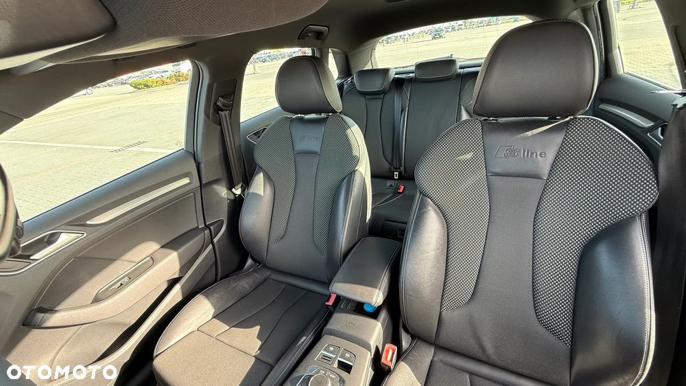 Audi A3 Sportback 2.0 TDI (clean diesel) S line Sportpaket - 19