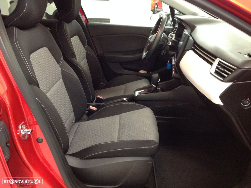 Renault Clio 1.0 TCe Limited CVT - 29