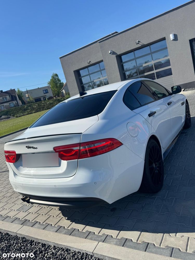 Jaguar XE 20d R-Sport Ingenium Edition - 21
