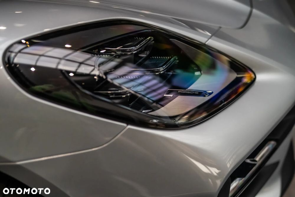 Porsche Panamera 4 - 11
