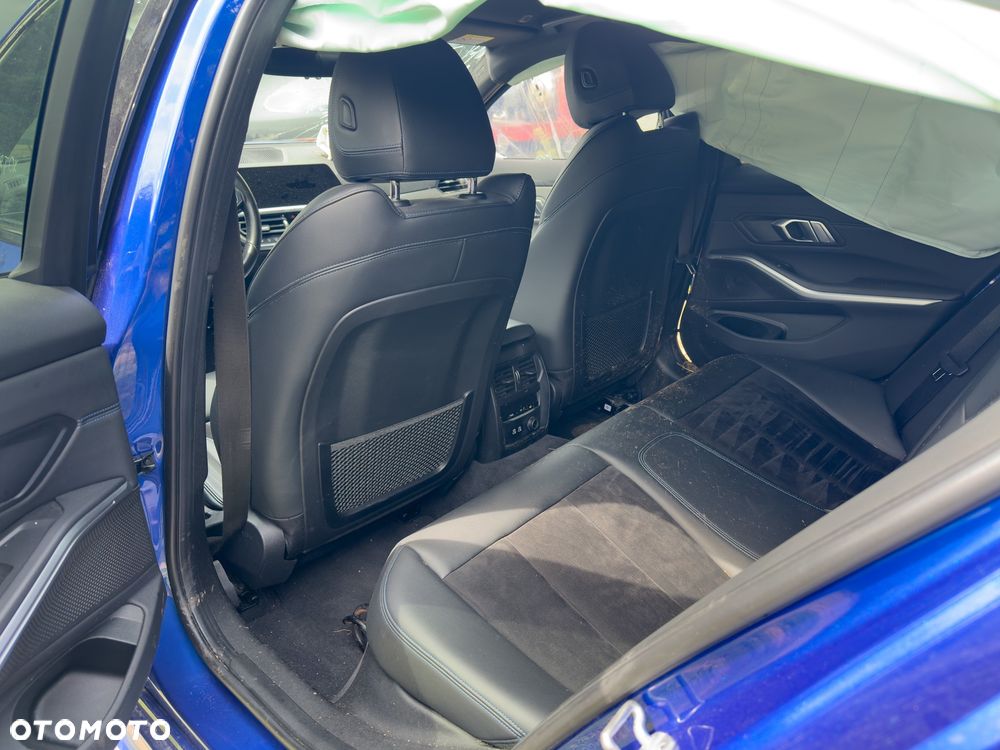 BMW Seria 3 320i Edition M Sport Shadow - 10