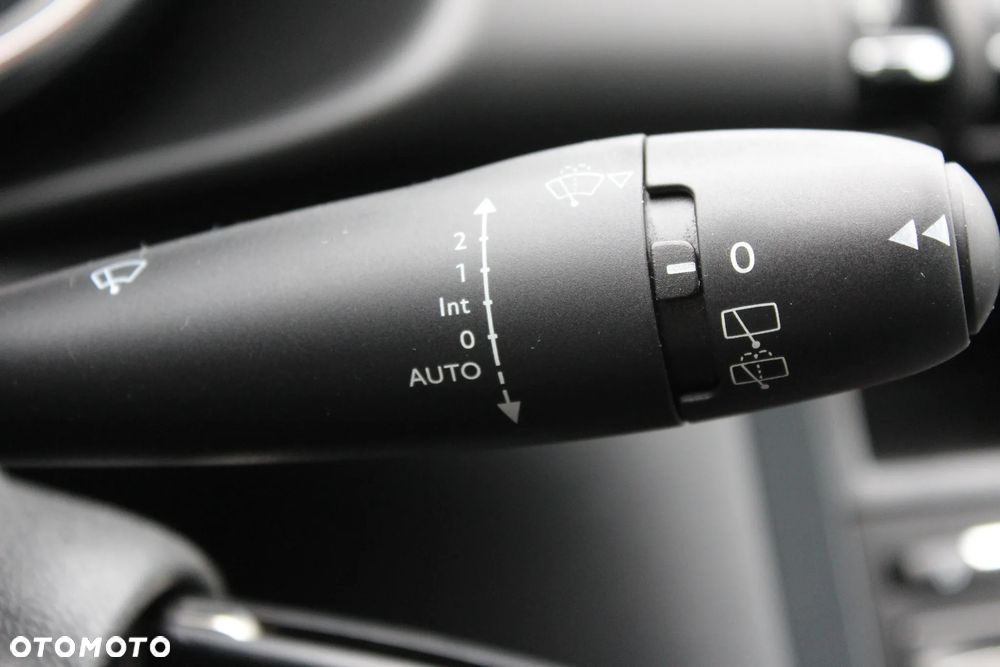 Peugeot 3008 2.0 BlueHDi Allure S&S - 18