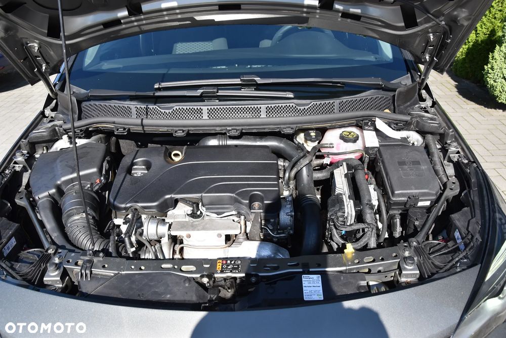 Opel Astra 1.4 Turbo Dynamic - 22