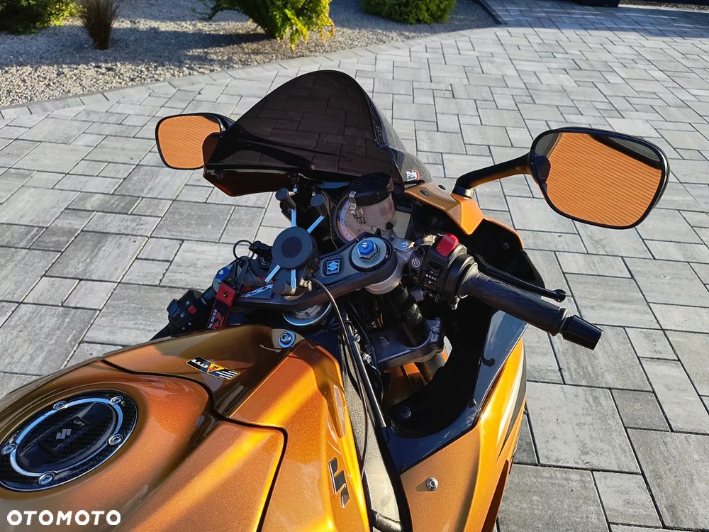 Suzuki GSX-R - 7