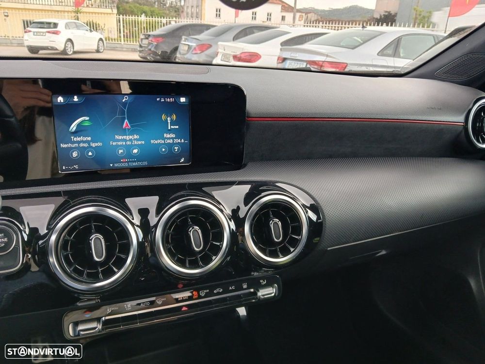 Mercedes-Benz A 250 e 8G-DCT AMG Line - 30