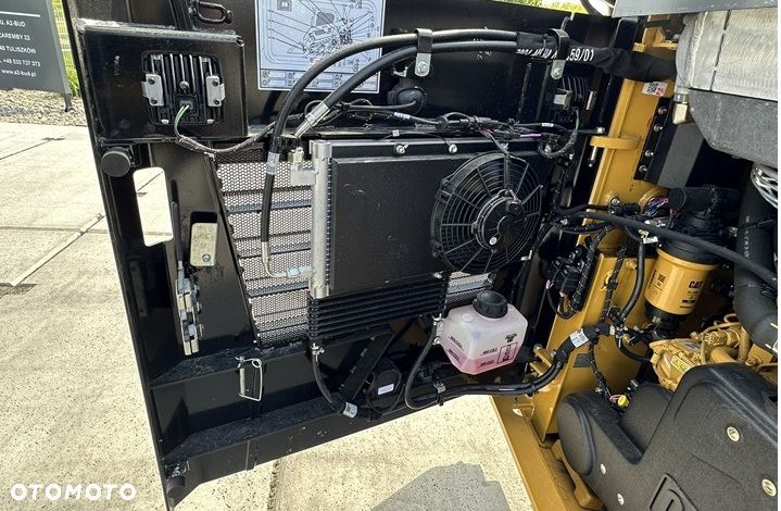 Caterpillar 249D3 - 14