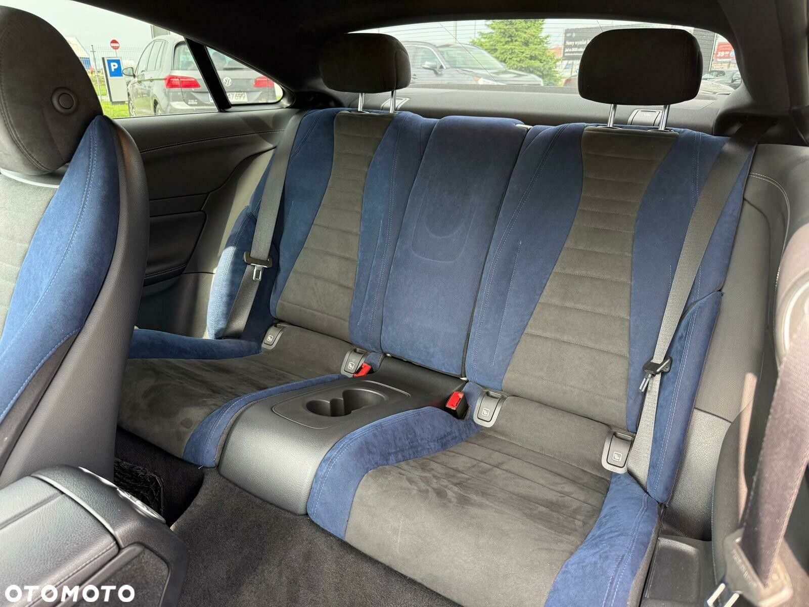 Mercedes-Benz Klasa E 450 Coupe 4-Matic 9G-TRONIC - 13