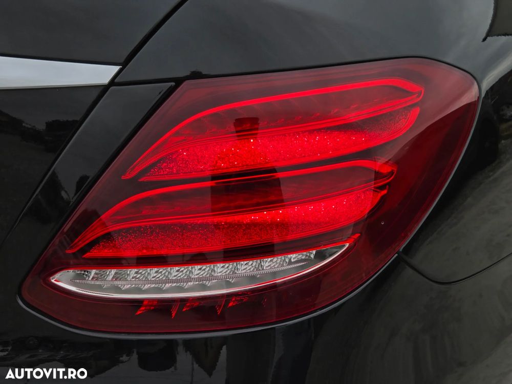 Mercedes-Benz E 220 d T 9G-TRONIC Avantgarde - 36