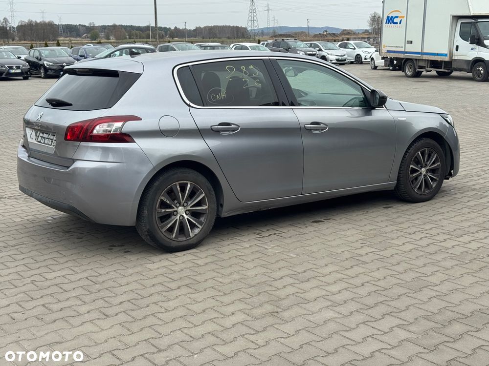 Peugeot 308 - 4