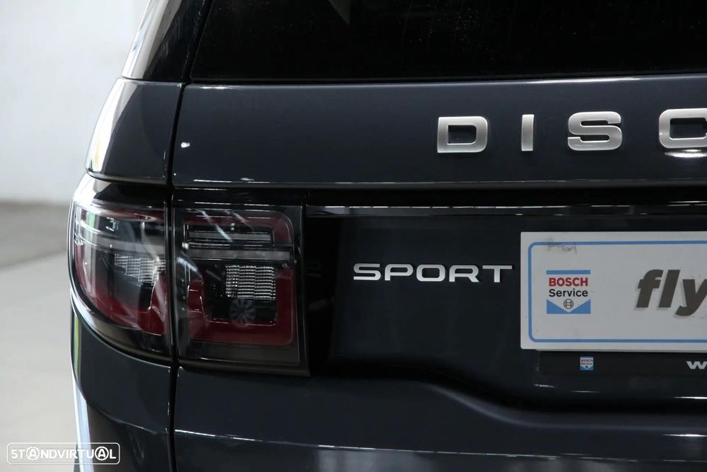 Land Rover Discovery Sport 1.5 I3 P300e AWD SE - 31
