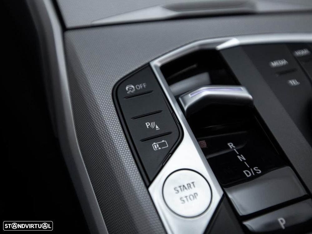 BMW 320 e Auto - 22