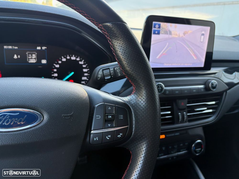Ford Focus 1.0 EcoBoost ST-Line - 30