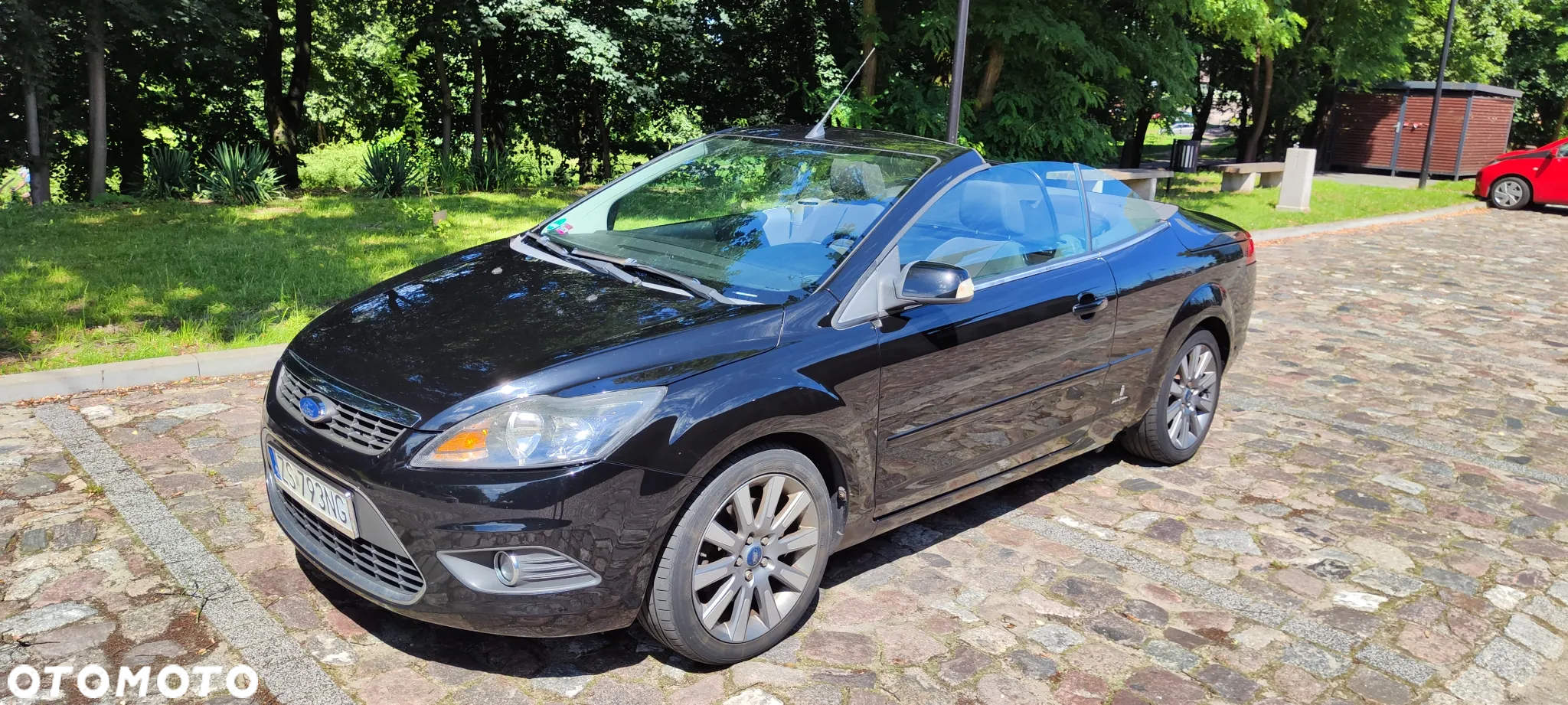 Ford Focus Coupe-Cabriolet 2.0 16V Trend - 13