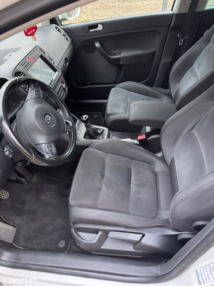 Volkswagen Golf Plus - 10