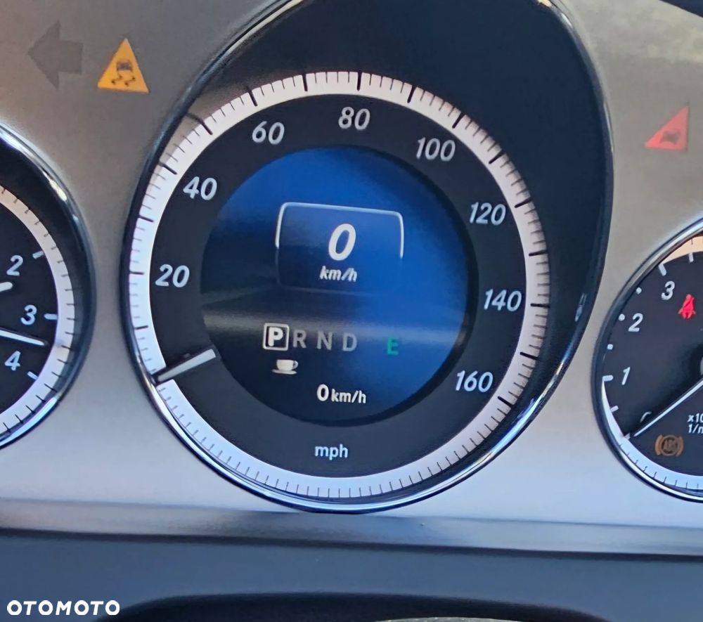 Mercedes-Benz Klasa E 350 BlueEFFICIENCY 7G-TRONIC Elegance - 11