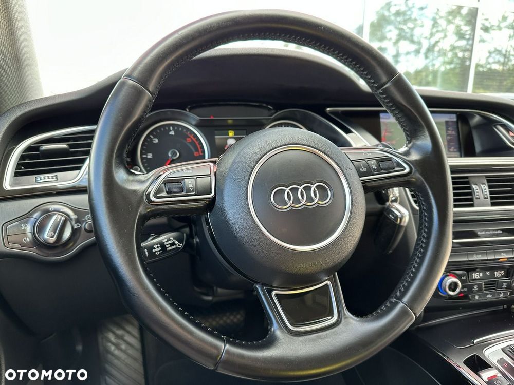 Audi A4 Avant 2.0 TDI DPF clean diesel multitronic S line Sportpaket - 20