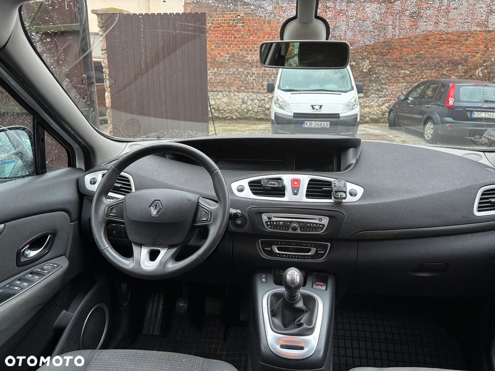 Renault Scenic 1.5 dCi Authentique - 8