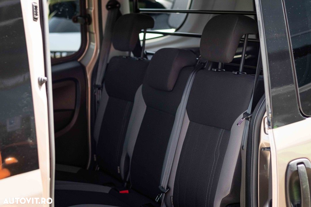 Fiat Doblo Combi 1.6 Mjet 90 CP Confort - 22